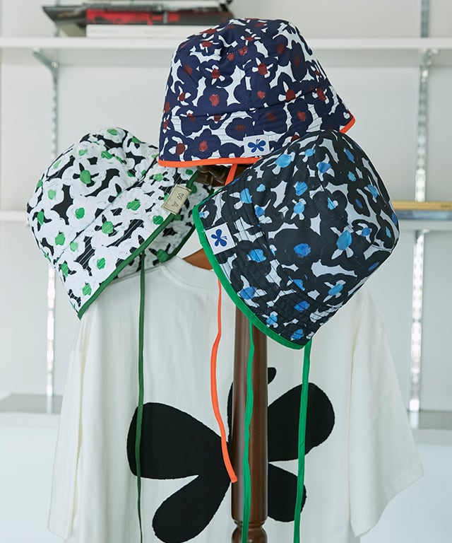 CH-05BF “BLACK FLOWERS” PRINT BUCKET HAT Limited Color