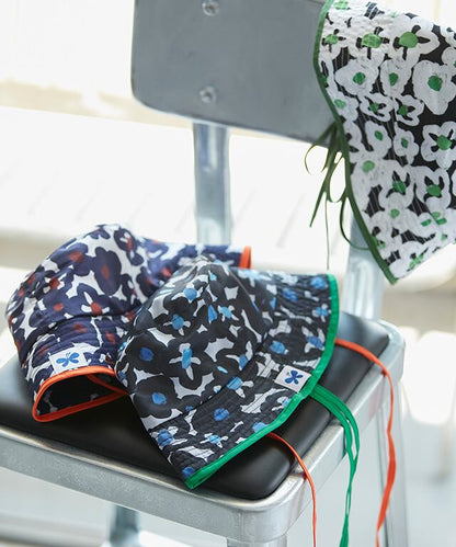 CH-05BF “BLACK FLOWERS” PRINT BUCKET HAT Limited Color