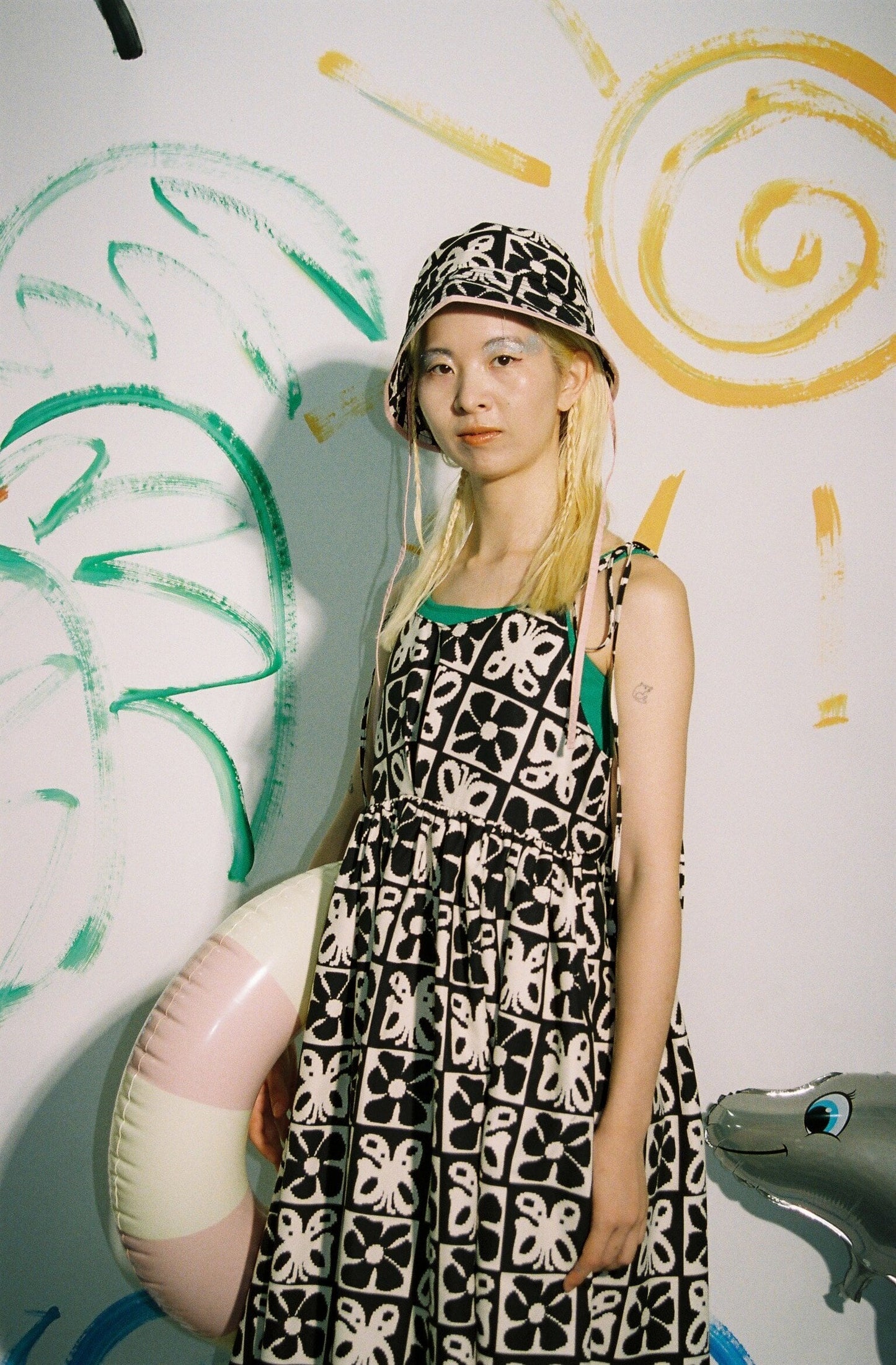 YM-061 Sometimes Bucket Hat