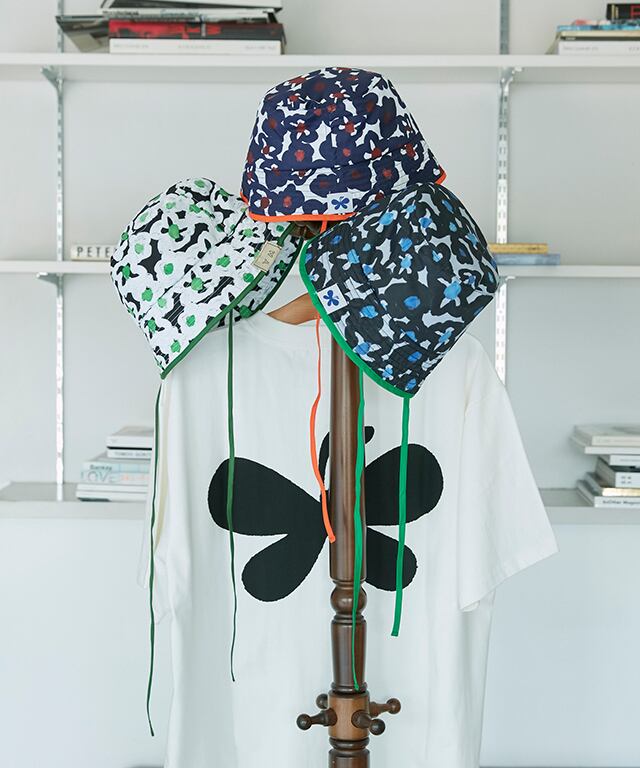CH-05BF “BLACK FLOWERS” PRINT BUCKET HAT Limited Color