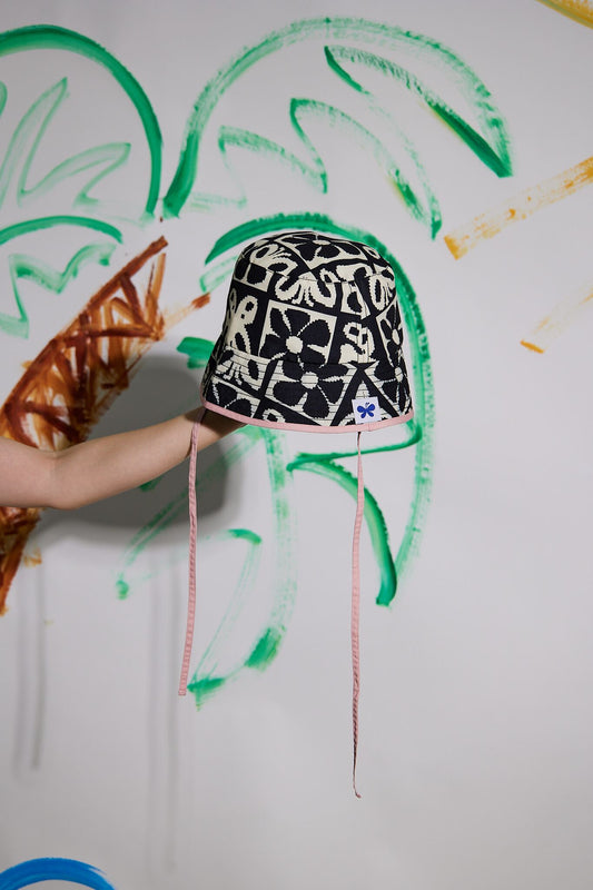 YM-061 Sometimes Bucket Hat